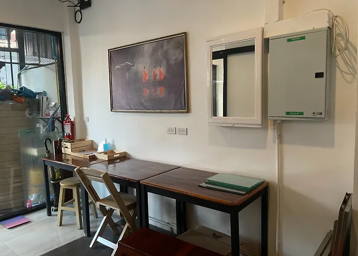 M3 Bake & Bed 2* Bangkok